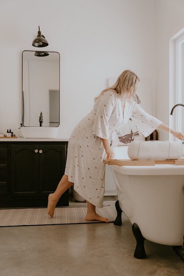 Maternity Robe - Feather